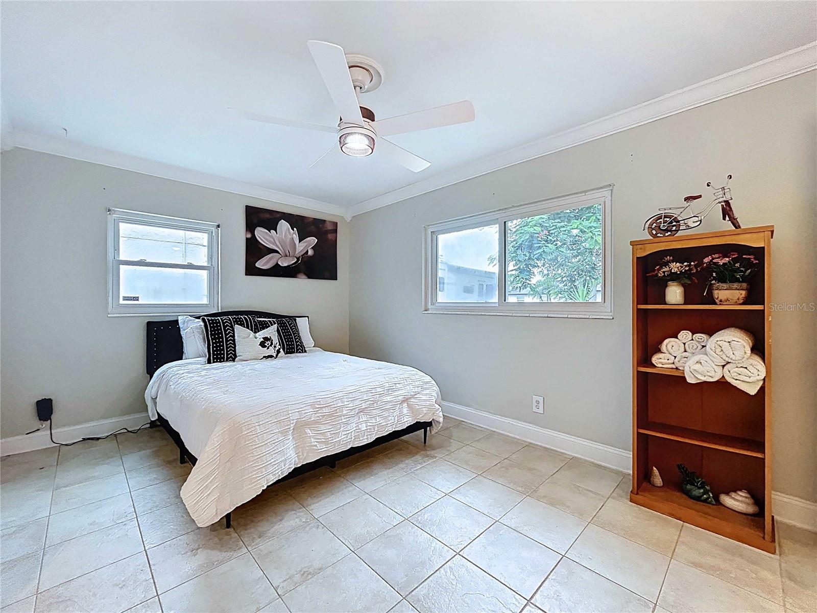 Image 33 of 66 For 3912 Fontainebleau Drive