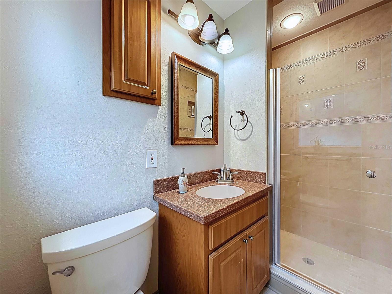 Image 36 of 66 For 3912 Fontainebleau Drive