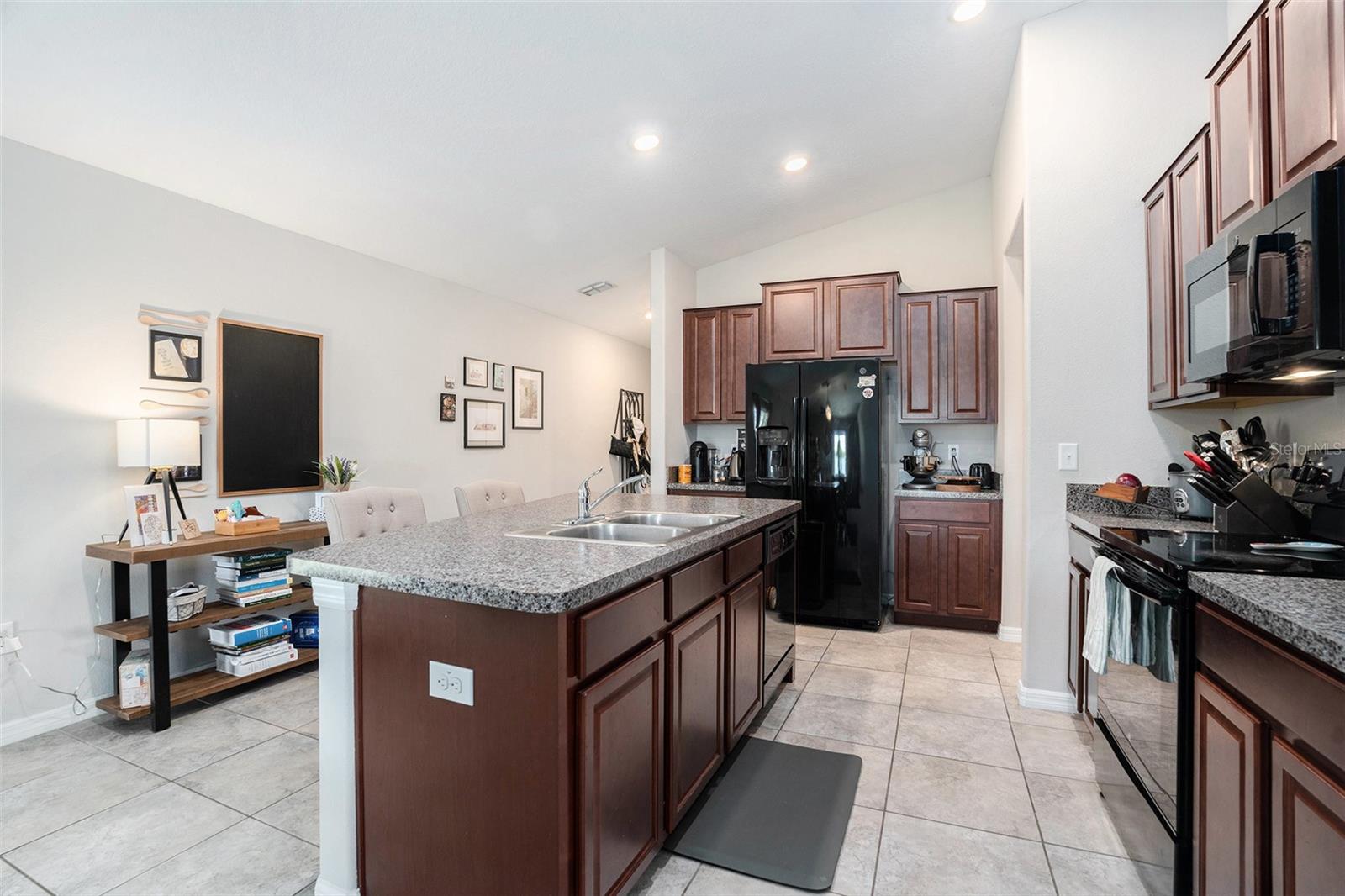 Image 10 of 28 For 4009 Globe Thistle Drive