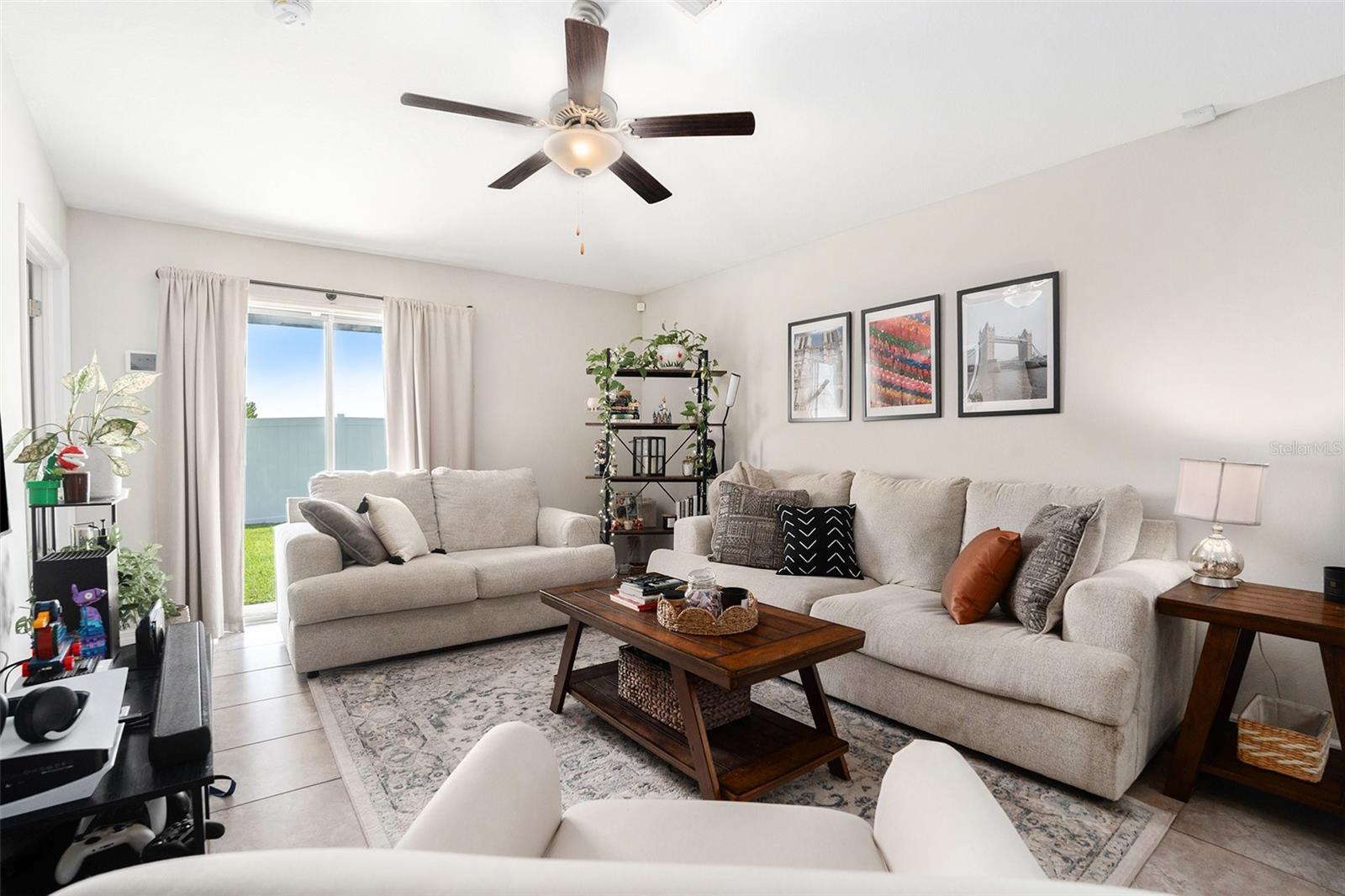 Image 9 of 28 For 4009 Globe Thistle Drive