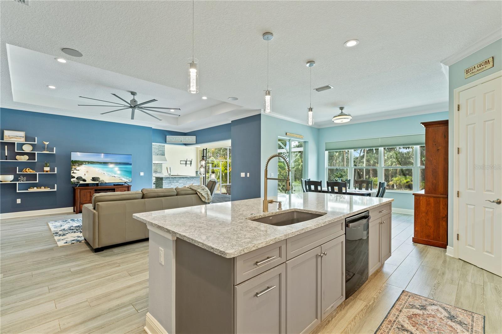 Image 32 of 95 For 708 Manns Harbor Drive