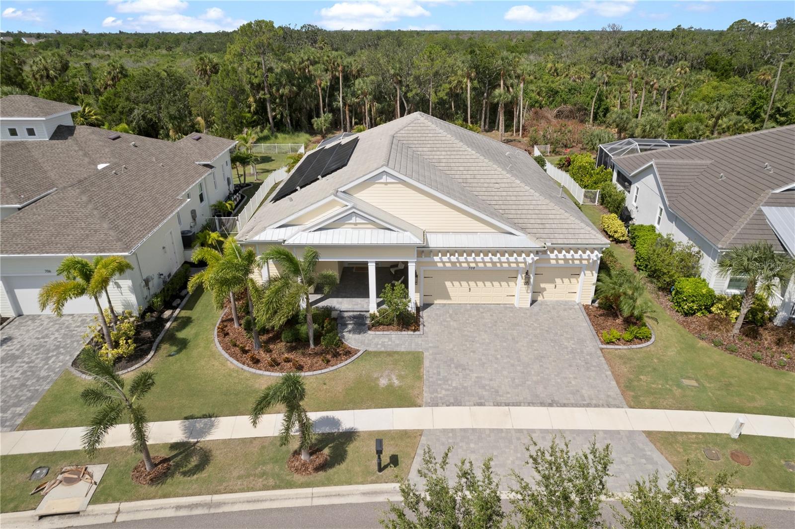 Image 4 of 95 For 708 Manns Harbor Drive