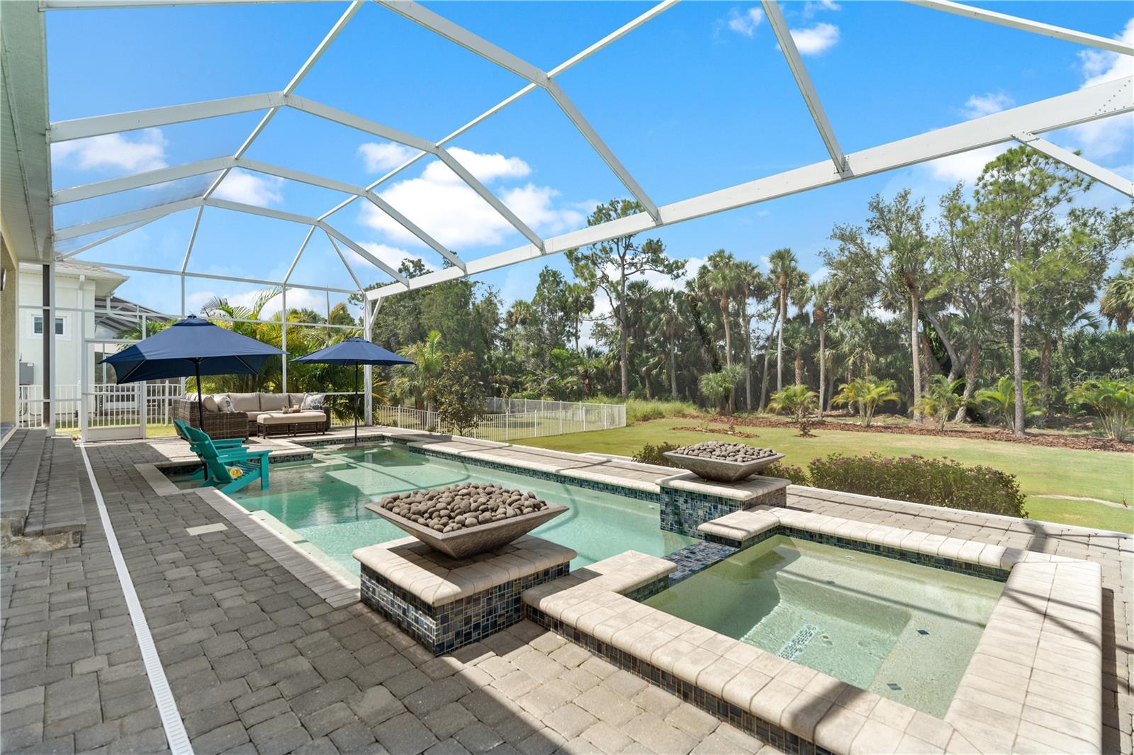 Image 62 of 95 For 708 Manns Harbor Drive