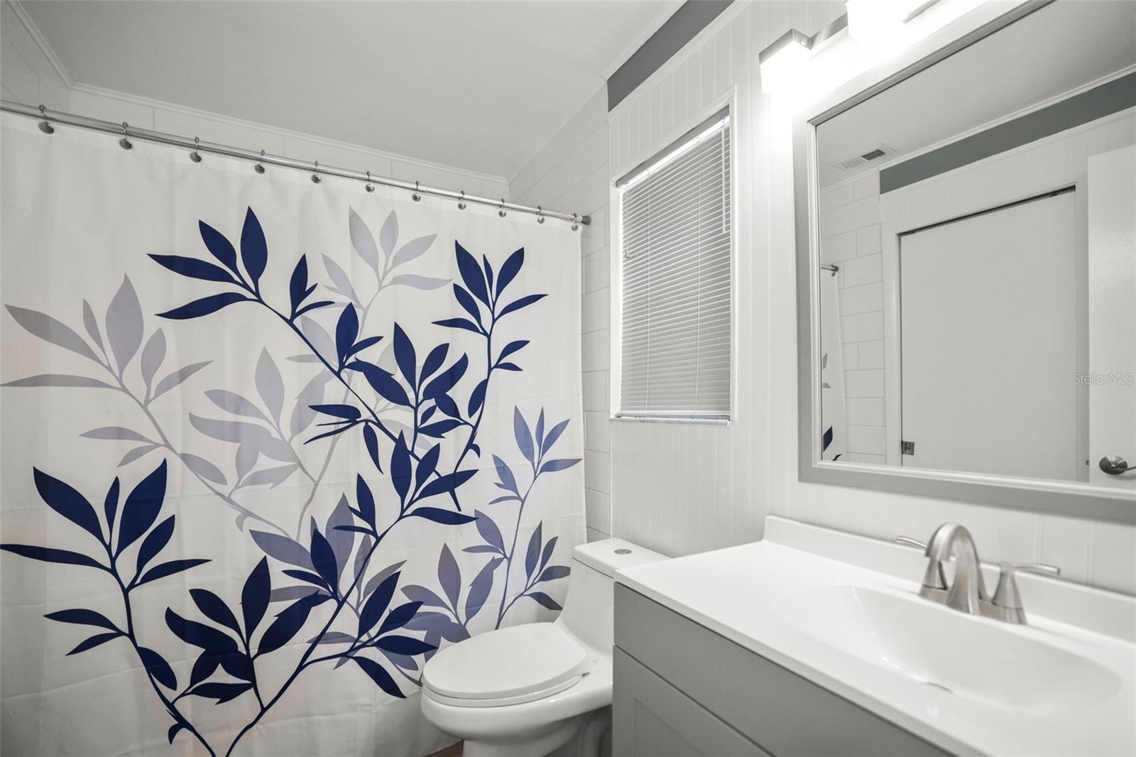 Image 12 of 42 For 2101 Fox Chase Boulevard 107