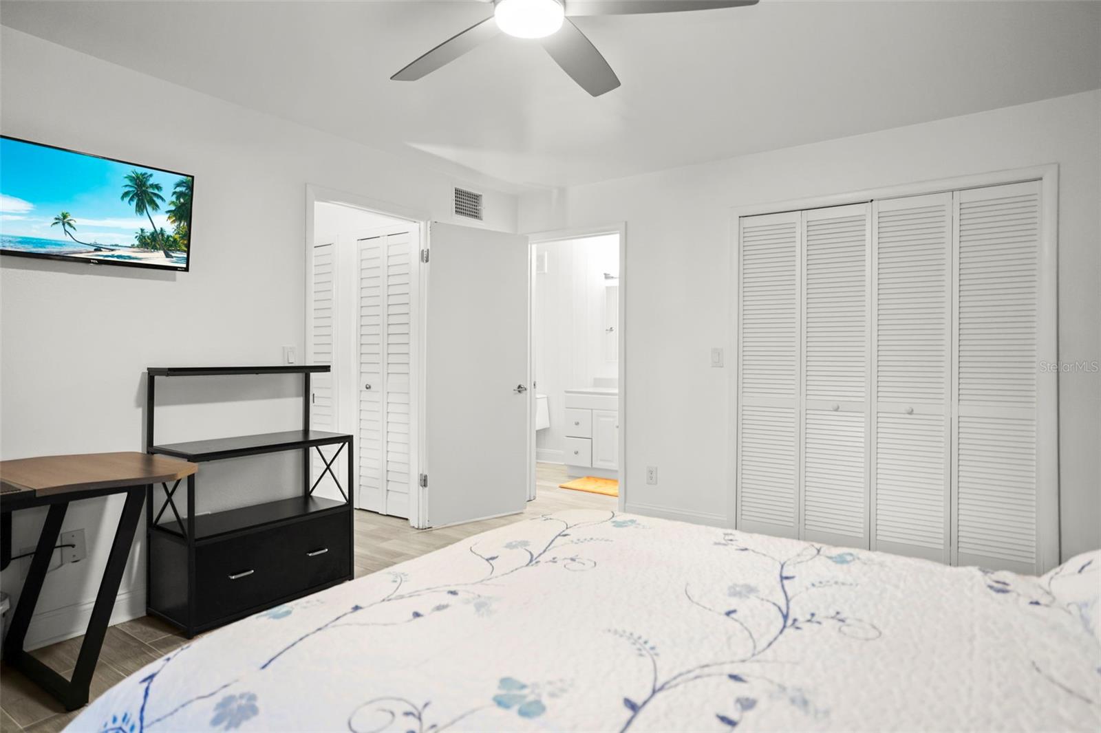 Image 14 of 42 For 2101 Fox Chase Boulevard 107