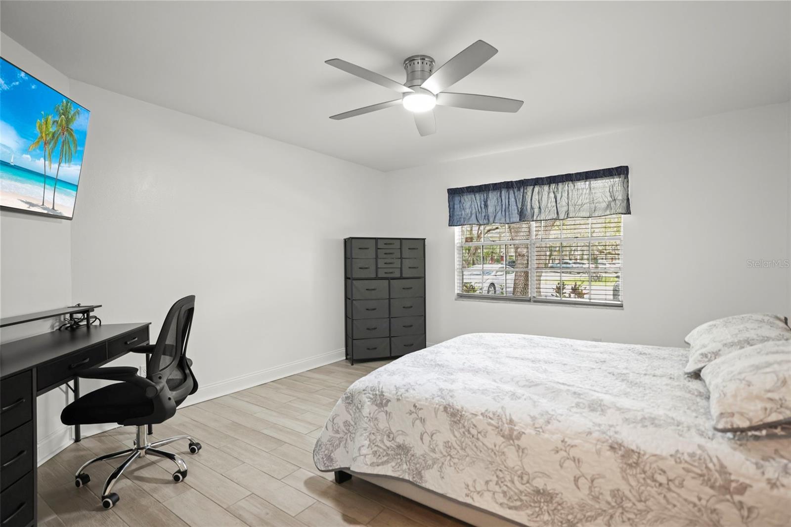 Image 19 of 42 For 2101 Fox Chase Boulevard 107