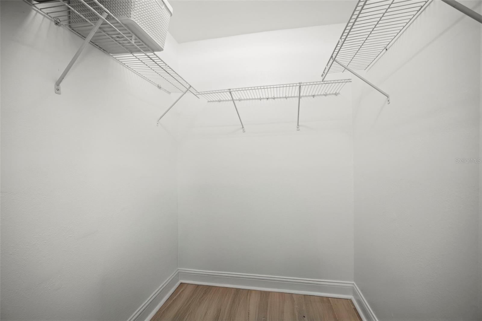 Image 20 of 42 For 2101 Fox Chase Boulevard 107