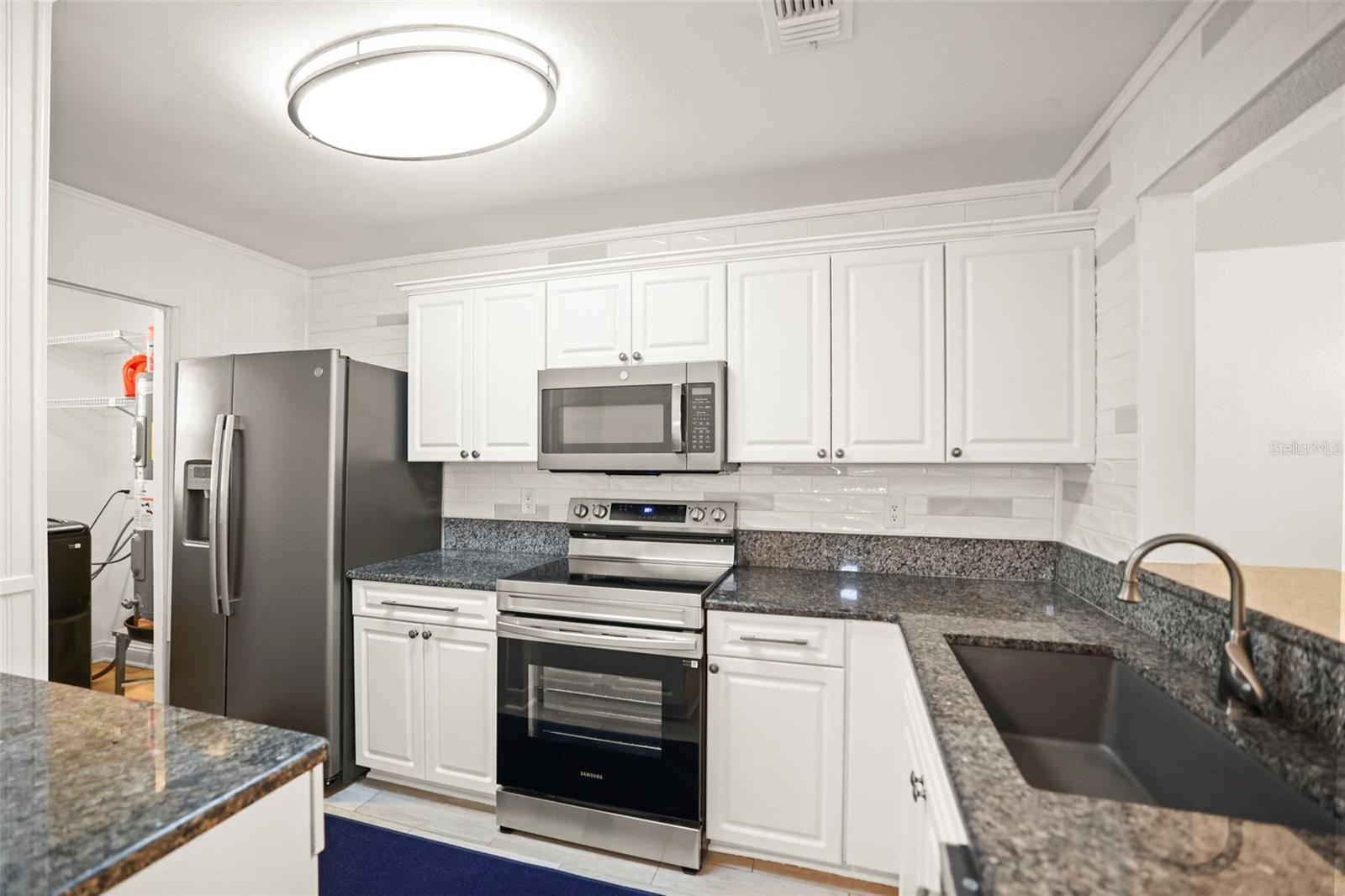 Image 4 of 42 For 2101 Fox Chase Boulevard 107
