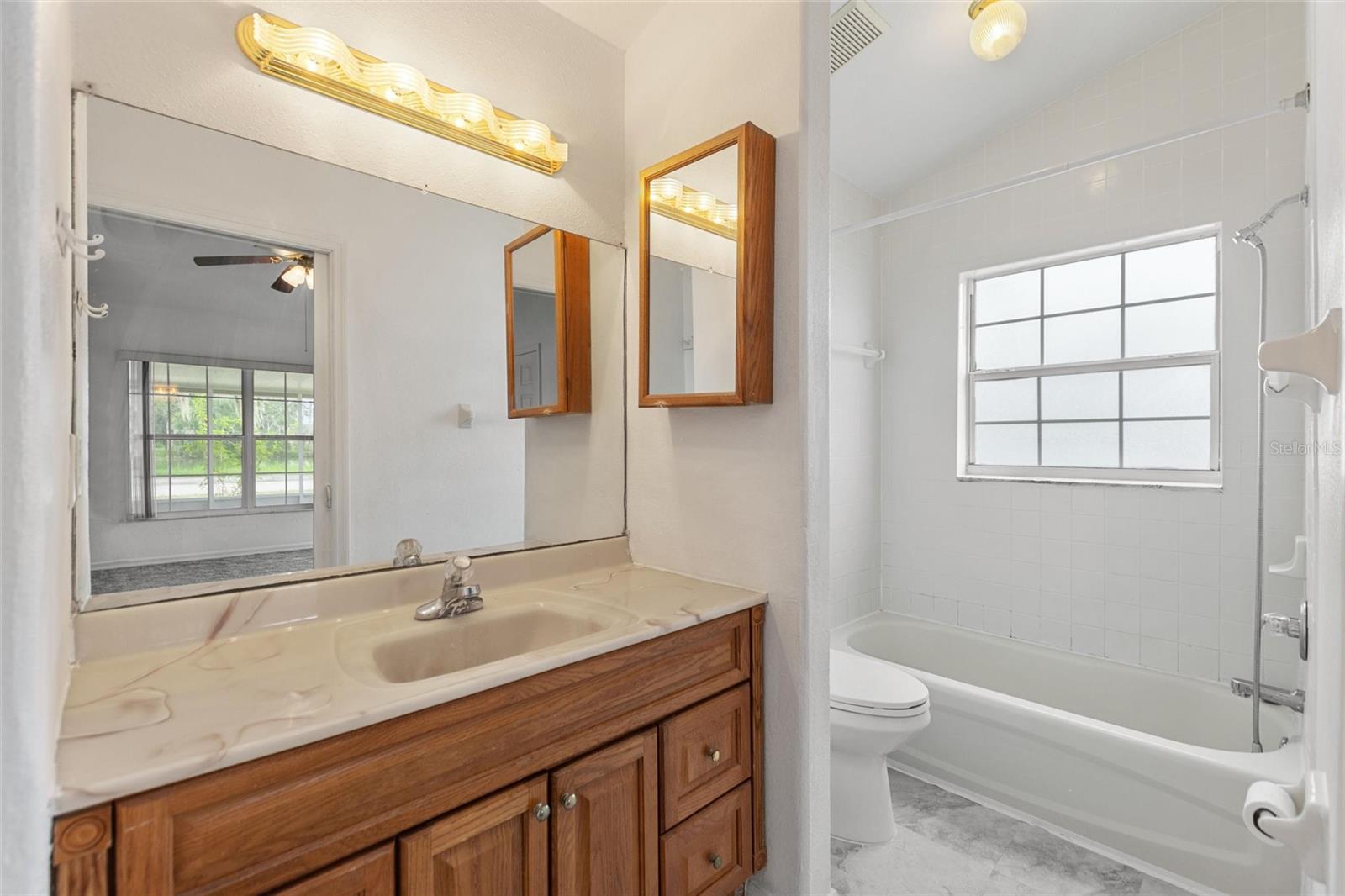 Image 19 of 44 For 530 French Avenue