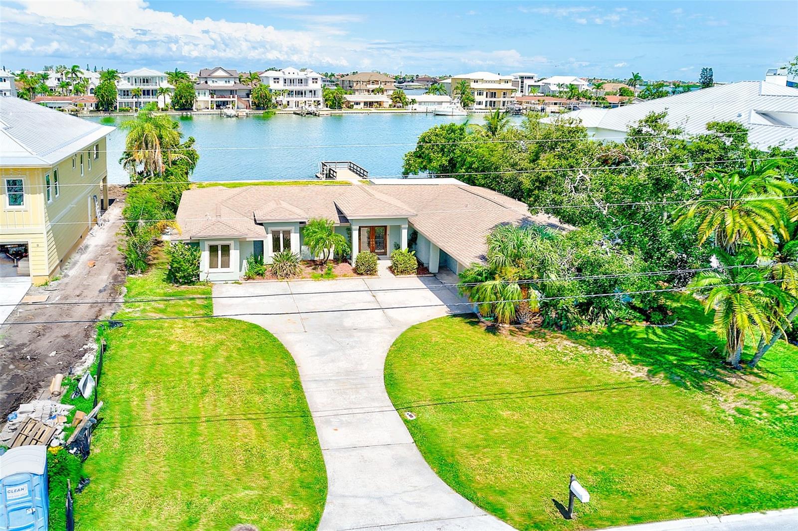 Image 43 of 58 For 410 Harbor View Lane