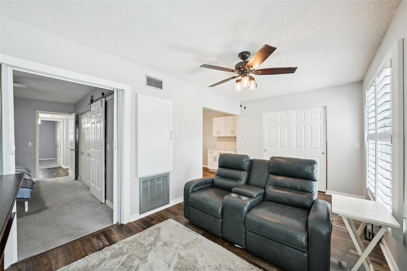 Image 17 of 48 For 2255 Philippine Drive 9