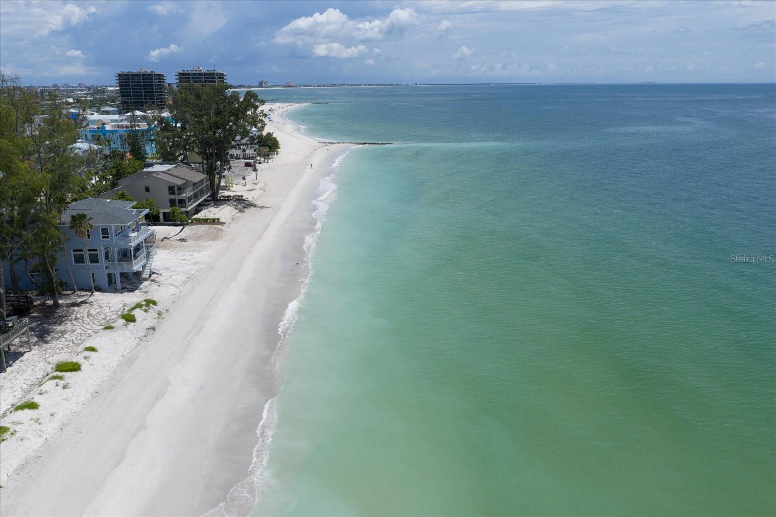 Image 11 of 50 For 8405 Bayshore Drive