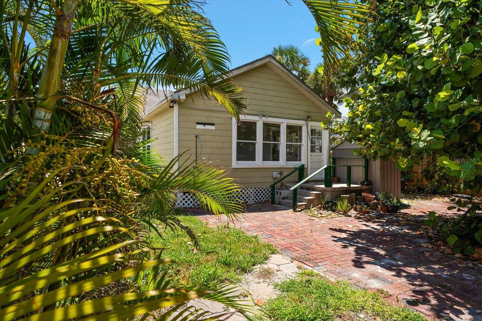 Image 16 of 50 For 8405 Bayshore Drive
