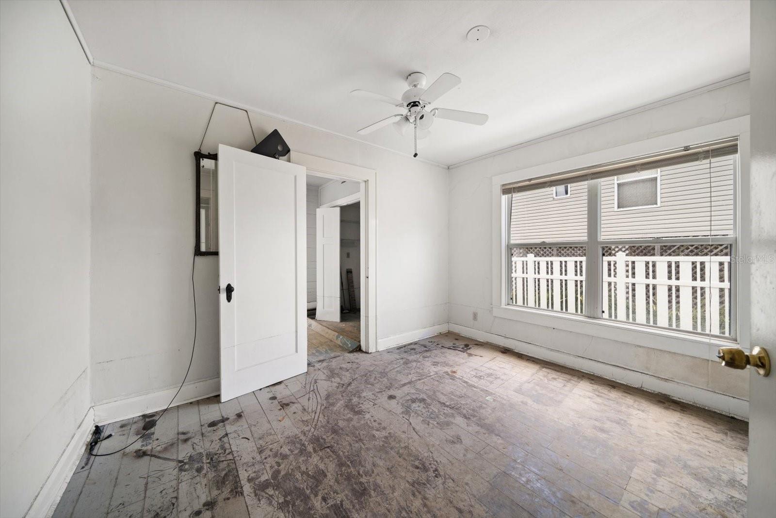 Image 22 of 50 For 8405 Bayshore Drive