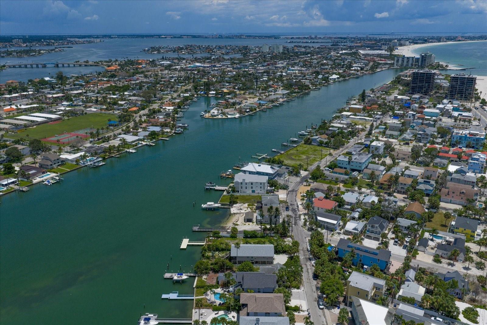 Image 41 of 50 For 8405 Bayshore Drive