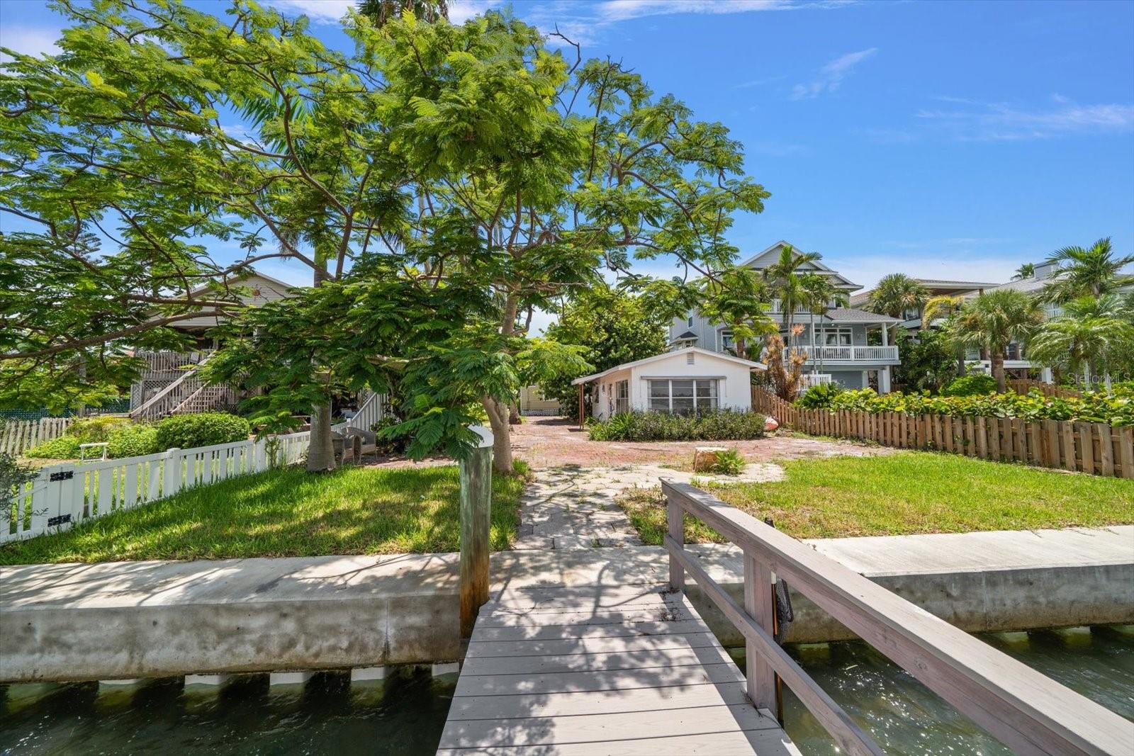 Image 7 of 50 For 8405 Bayshore Drive