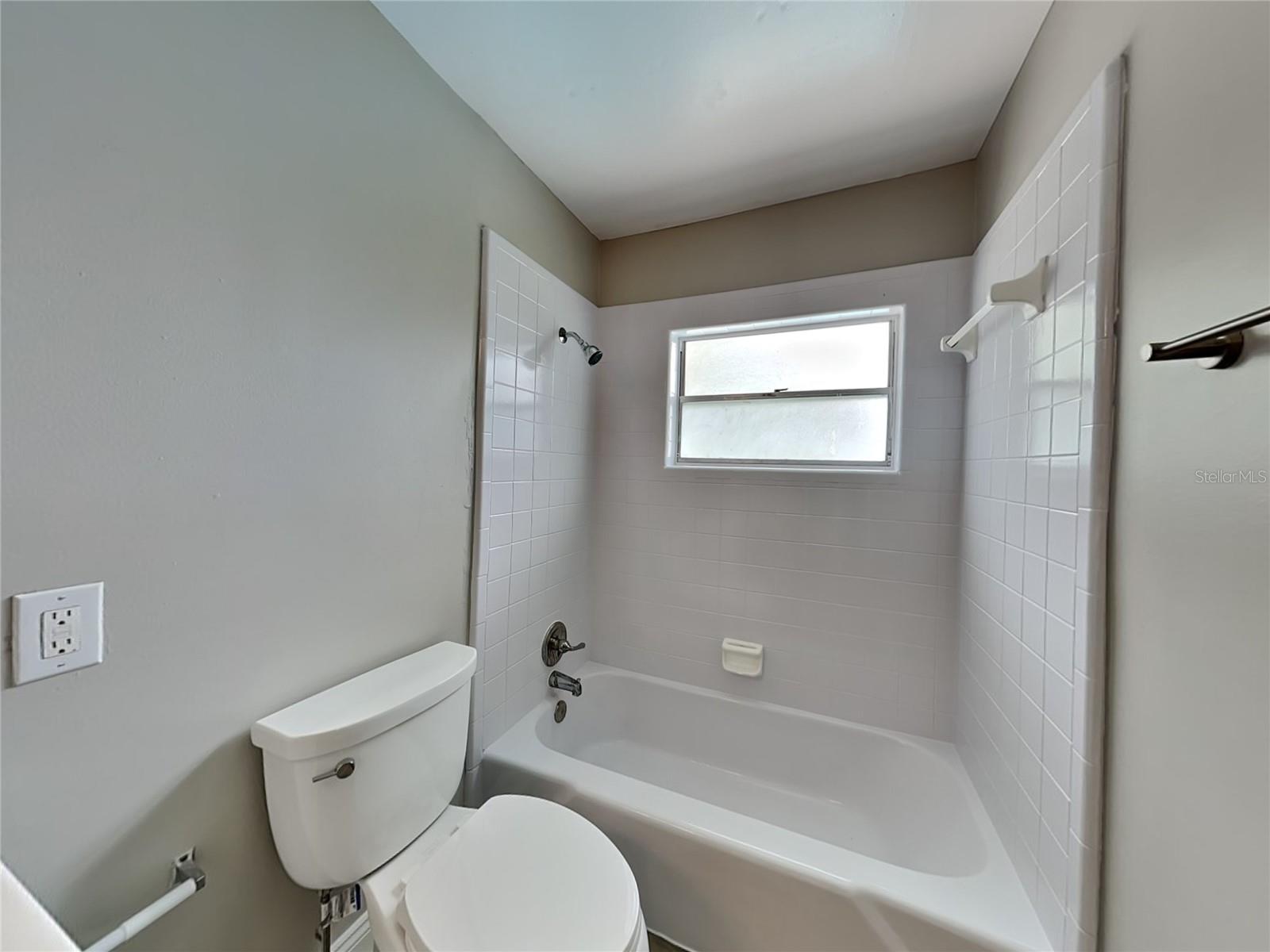 Image 13 of 15 For 1231 9th Street