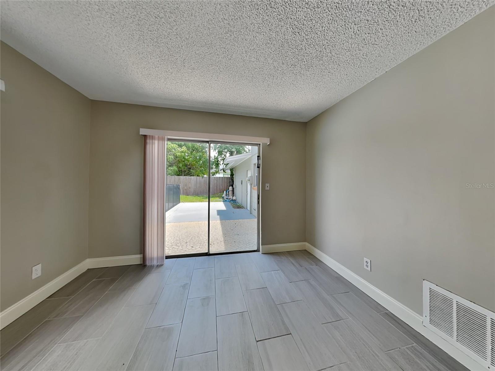 Image 2 of 15 For 1231 9th Street