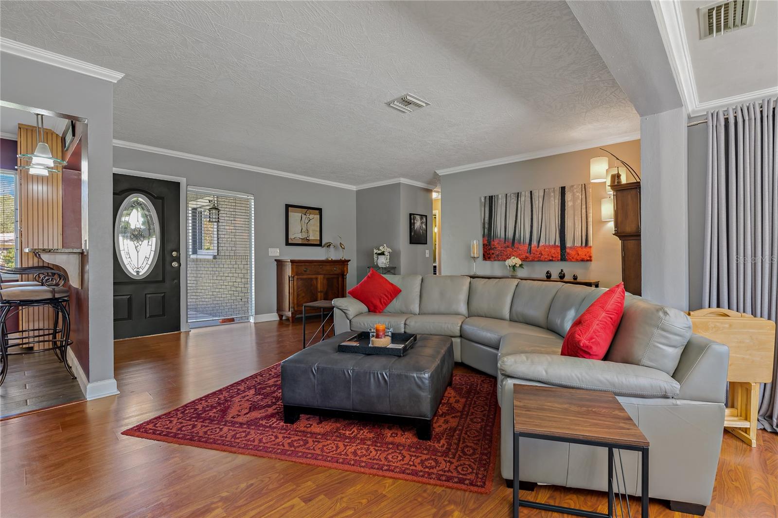 Listing photo id 15 for 1957 Temple Terrace