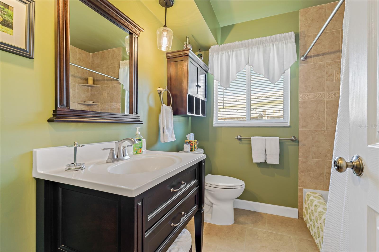 Listing photo id 25 for 1957 Temple Terrace