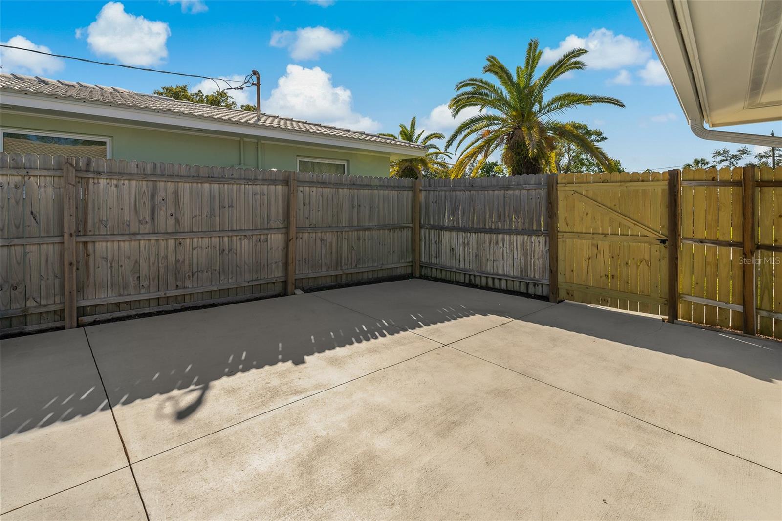 Listing photo id 31 for 1957 Temple Terrace