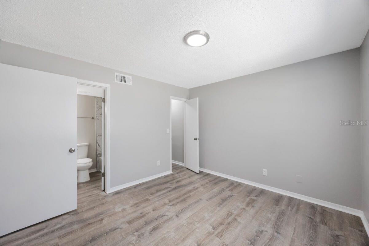 Image 9 of 12 For 500 9th Avenue S