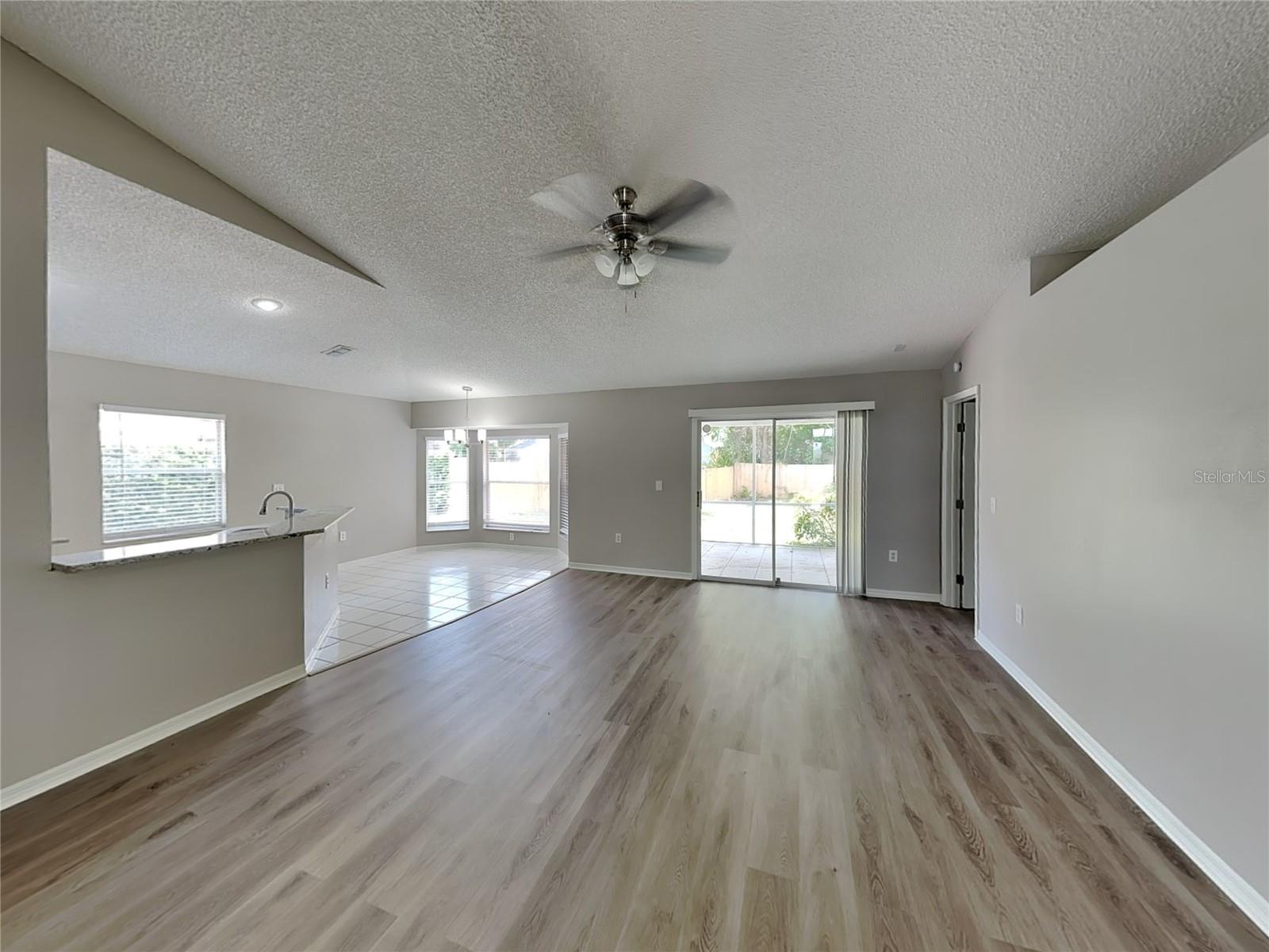 Image 2 of 15 For 3910 78th Drive E