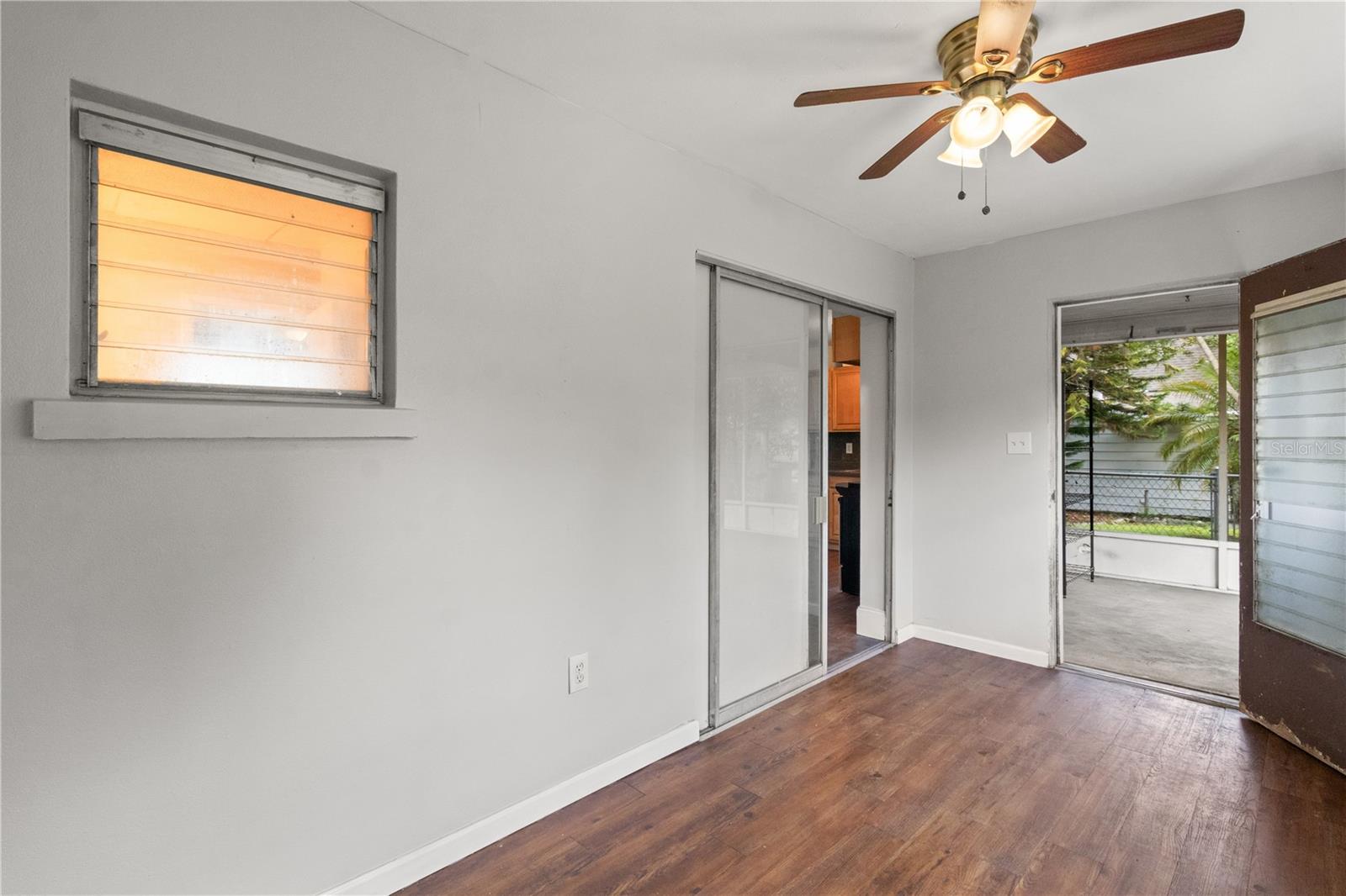 Image 11 of 17 For 5209 9th Street