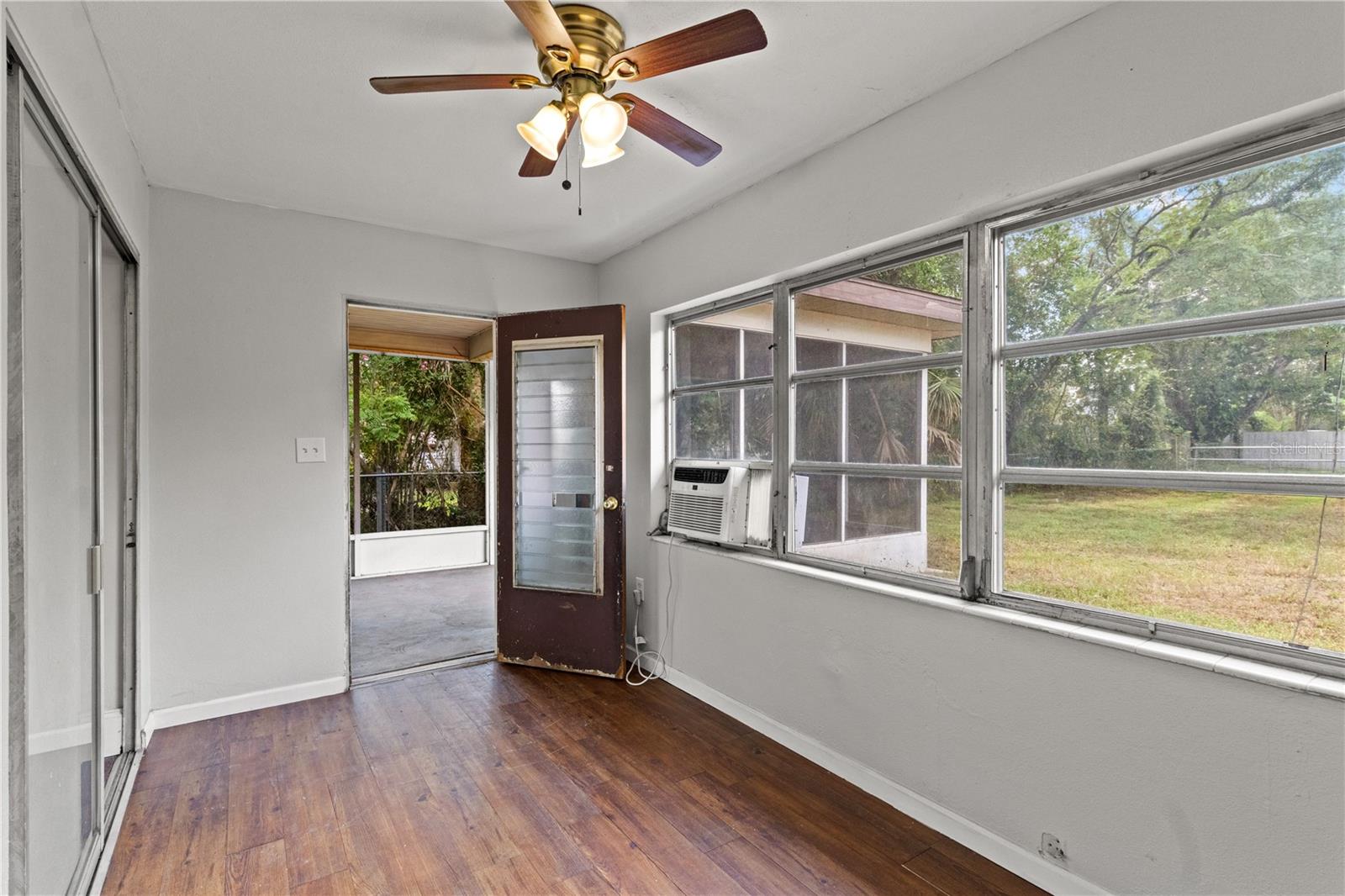 Image 12 of 17 For 5209 9th Street