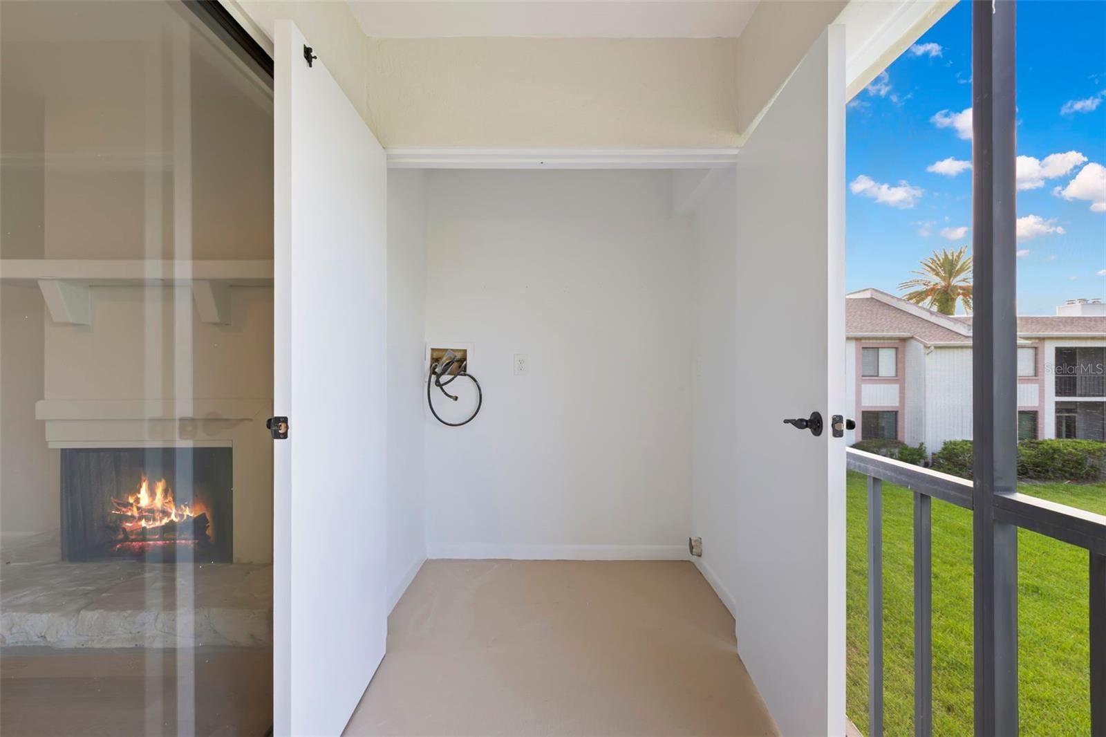 Image 19 of 56 For 106 Lakeview Place 106