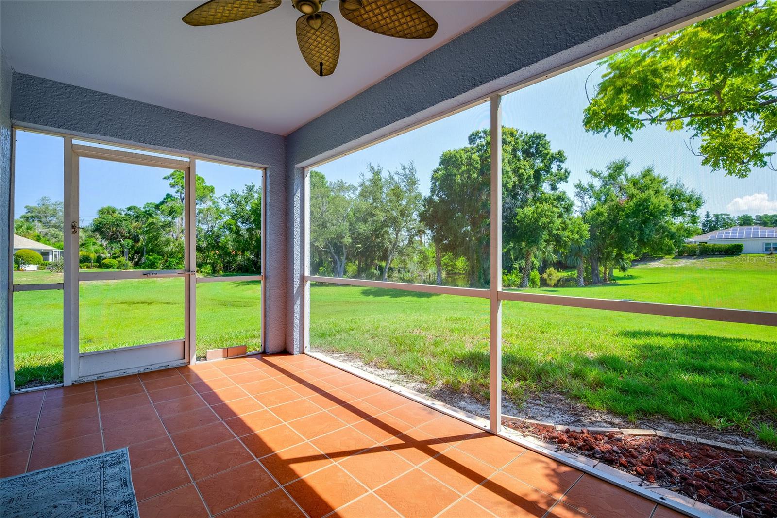 Image 19 of 26 For 2926 Walnut Grove Court