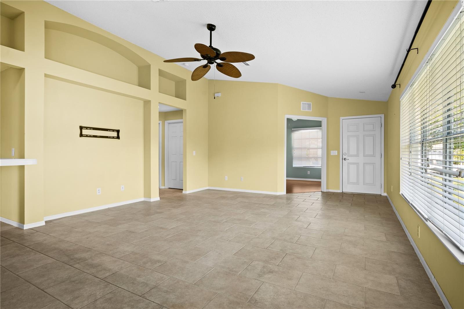 Image 3 of 26 For 2926 Walnut Grove Court