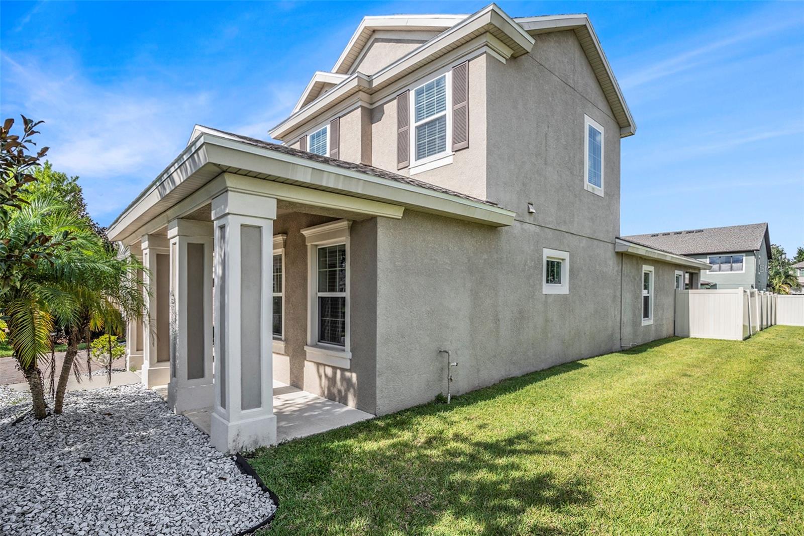 Image 3 of 38 For 812 Viscount Street