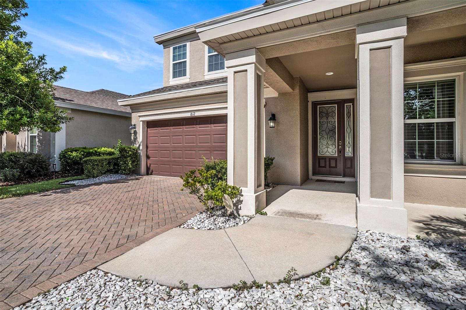 Image 4 of 38 For 812 Viscount Street