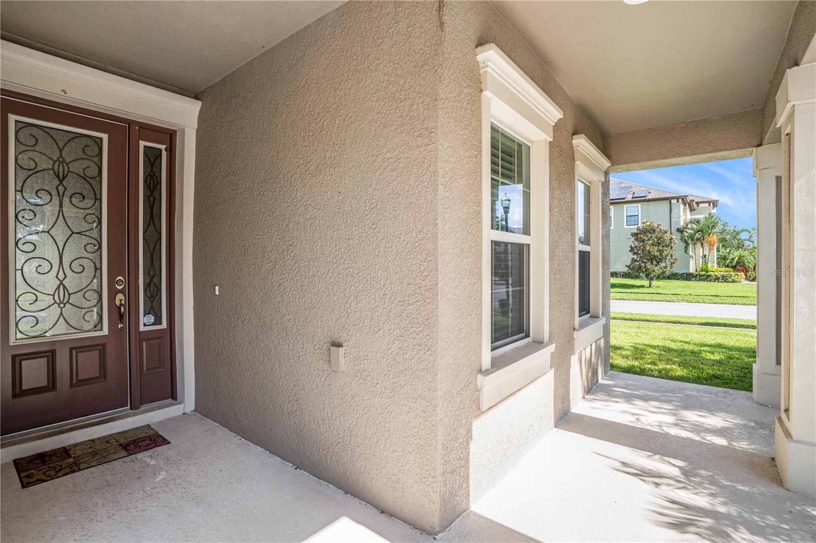 Image 5 of 38 For 812 Viscount Street