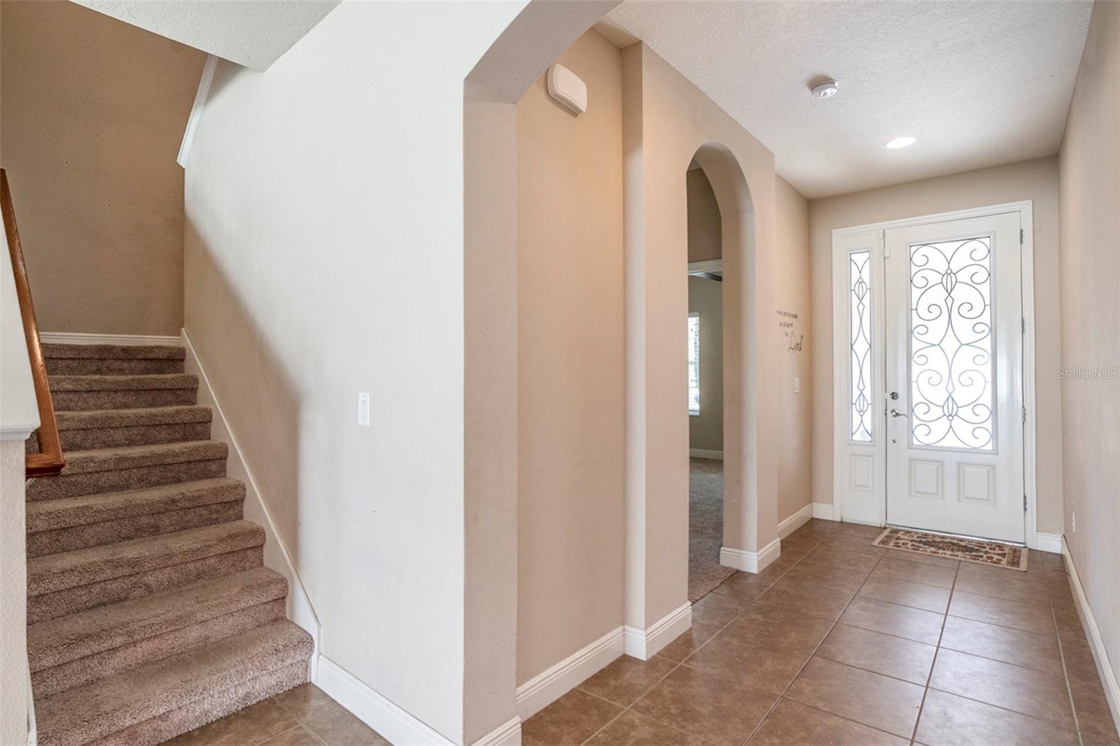 Image 6 of 38 For 812 Viscount Street