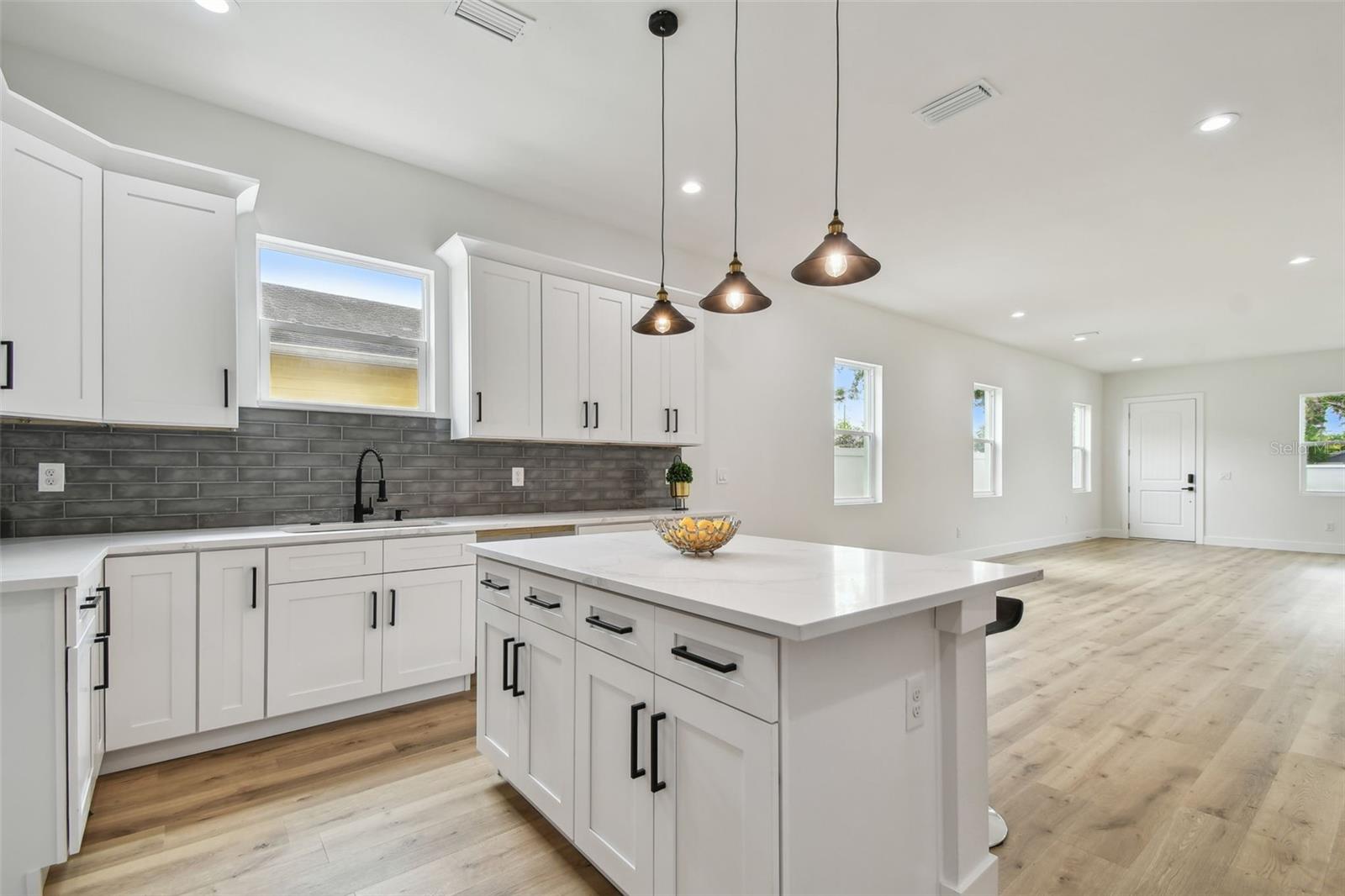 Image 14 of 43 For 3455 17th Avenue S
