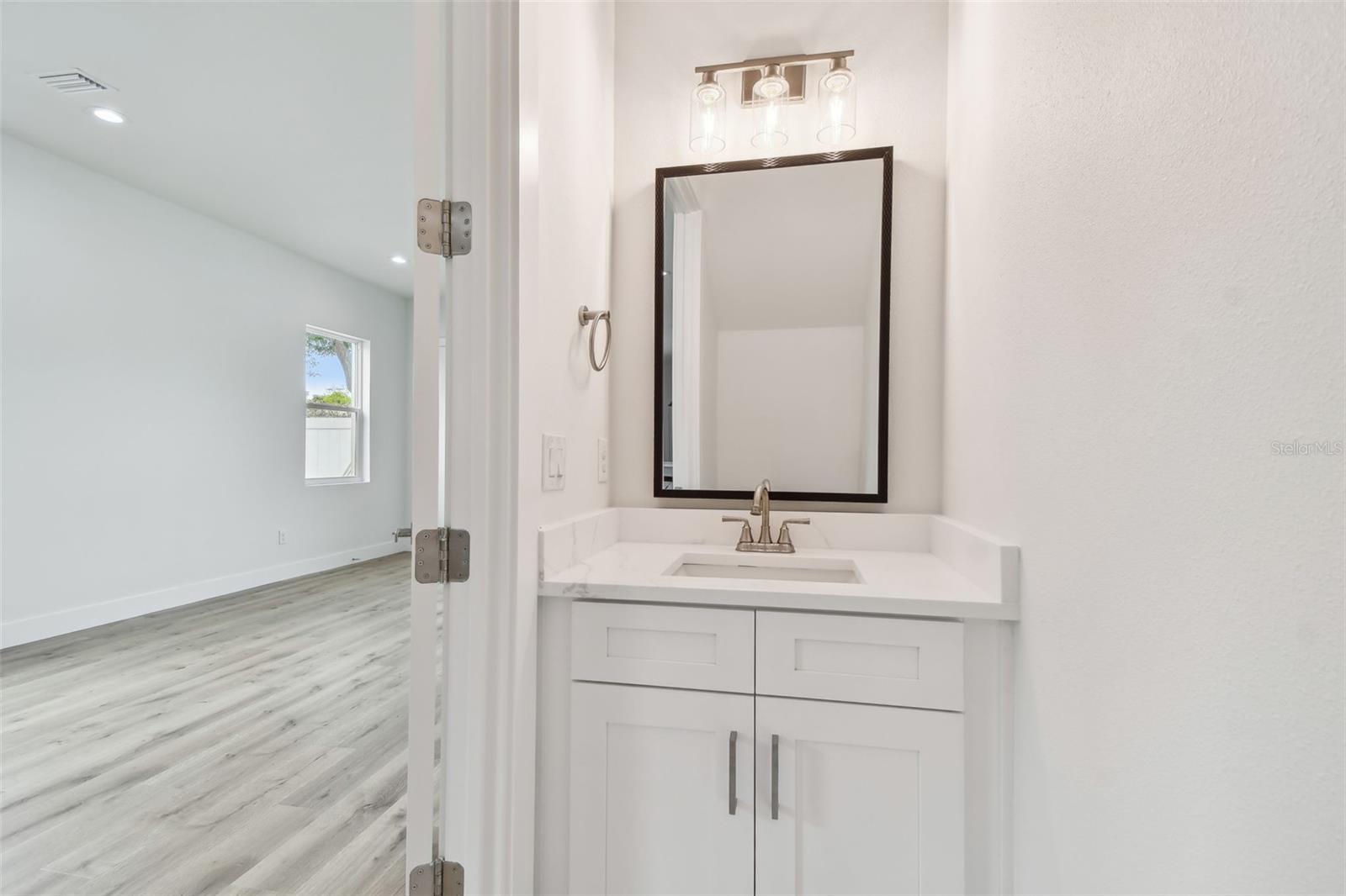 Image 18 of 43 For 3455 17th Avenue S