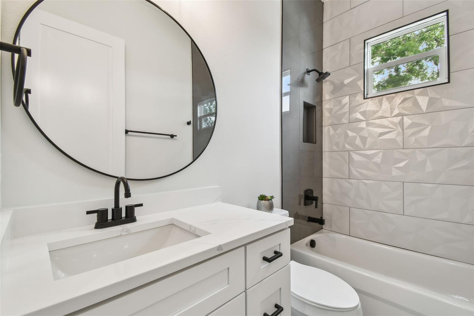 Image 21 of 43 For 3455 17th Avenue S