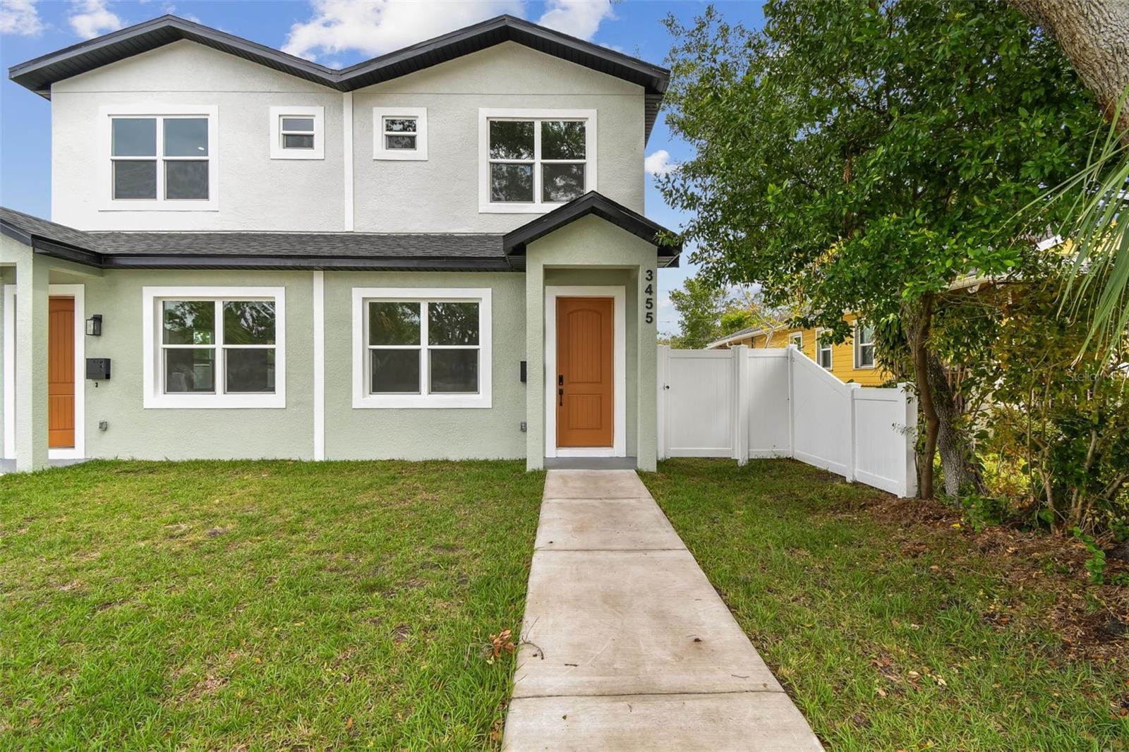 Image 3 of 43 For 3455 17th Avenue S