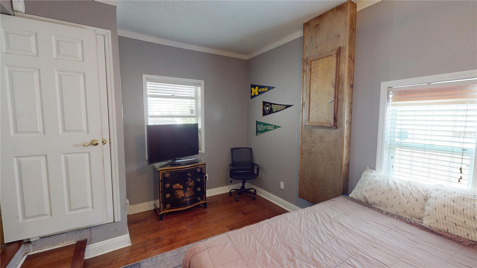 Image 22 of 39 For 805 Braddock Street