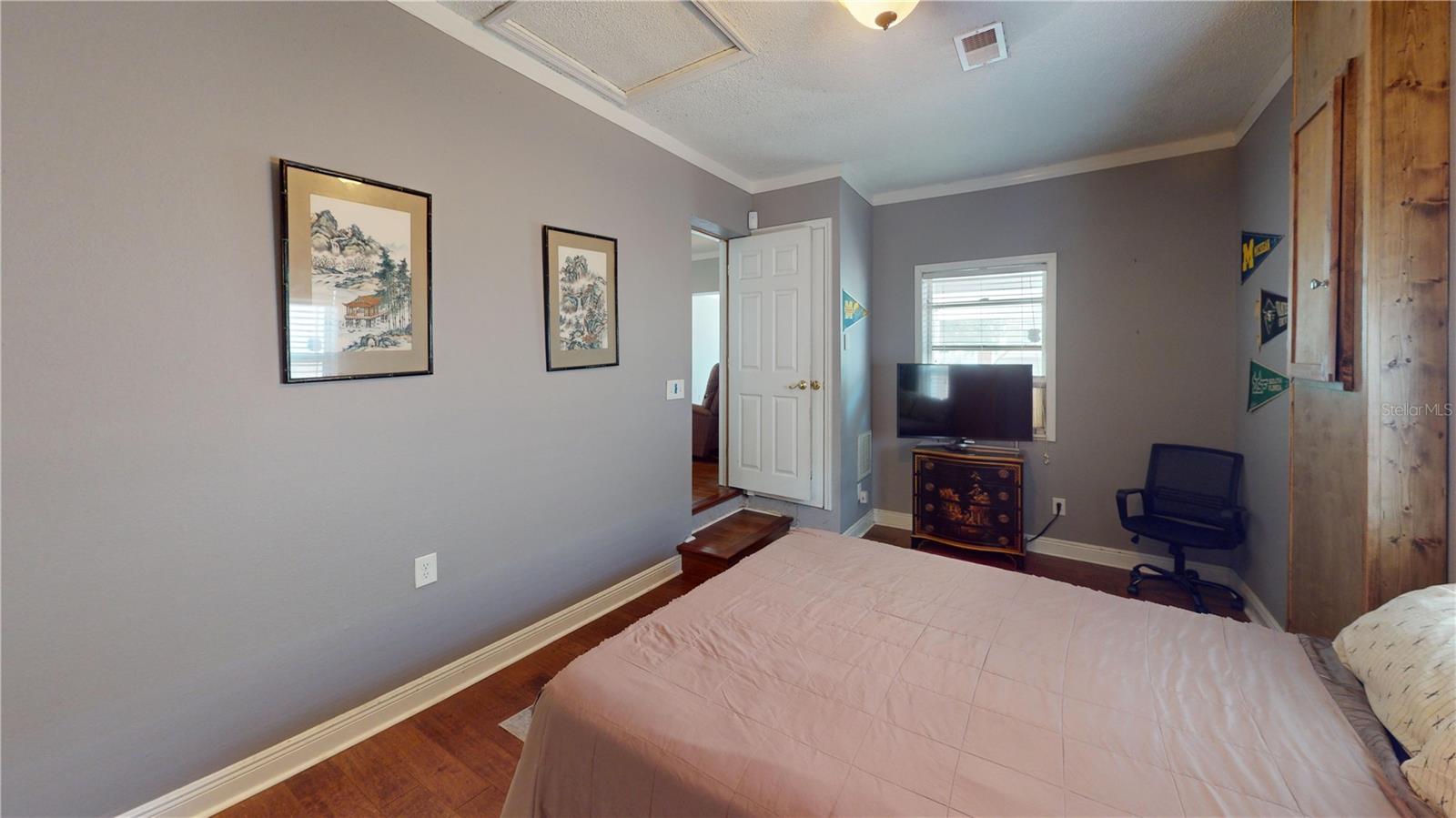 Image 24 of 39 For 805 Braddock Street