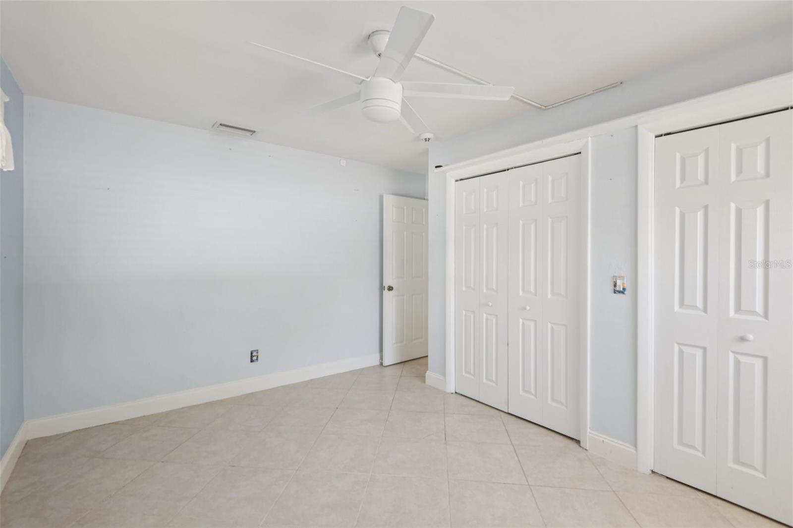 Image 22 of 37 For 1080 Mccarty Street