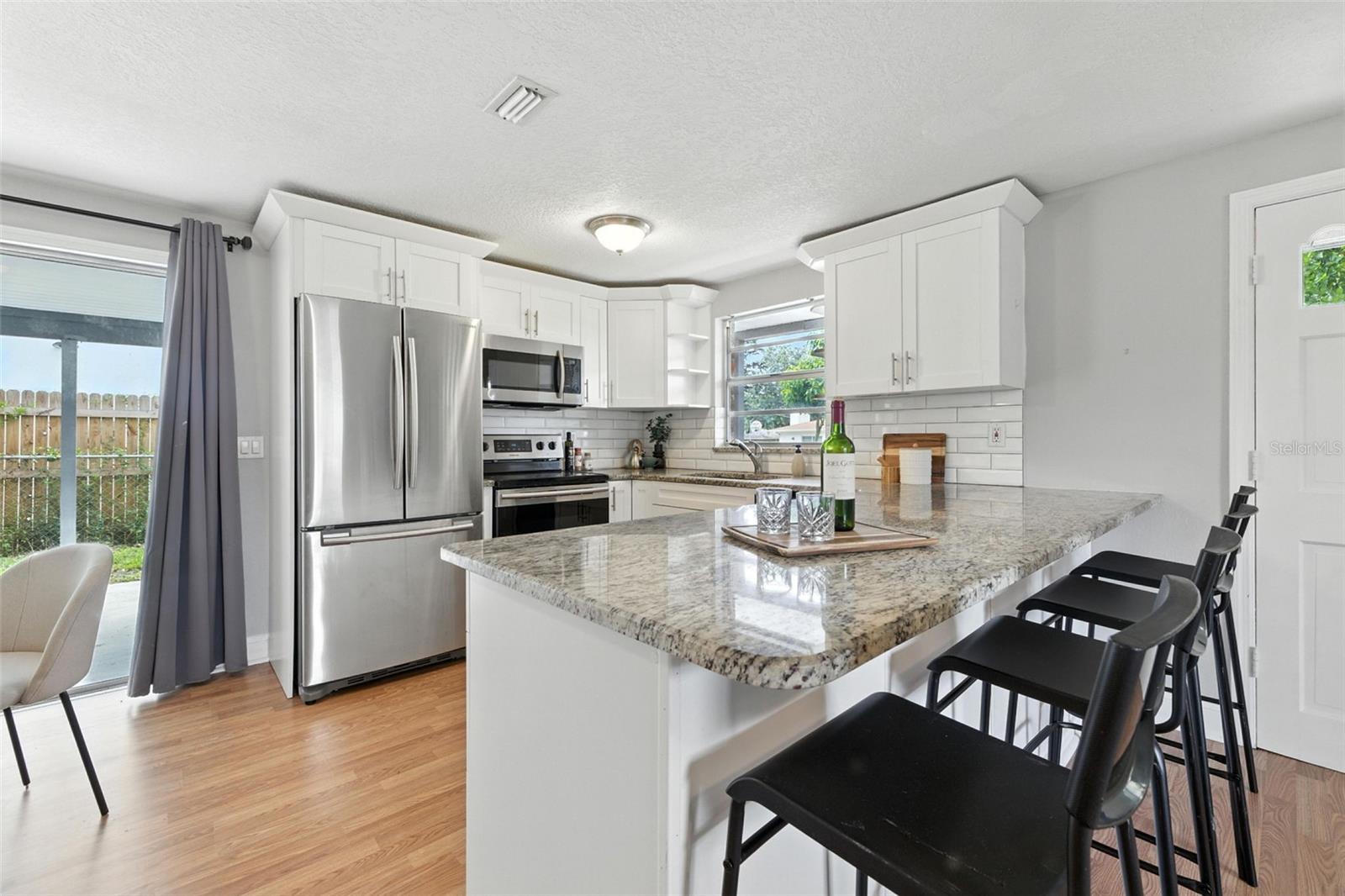 Image 11 of 29 For 1805 Knollwood Street