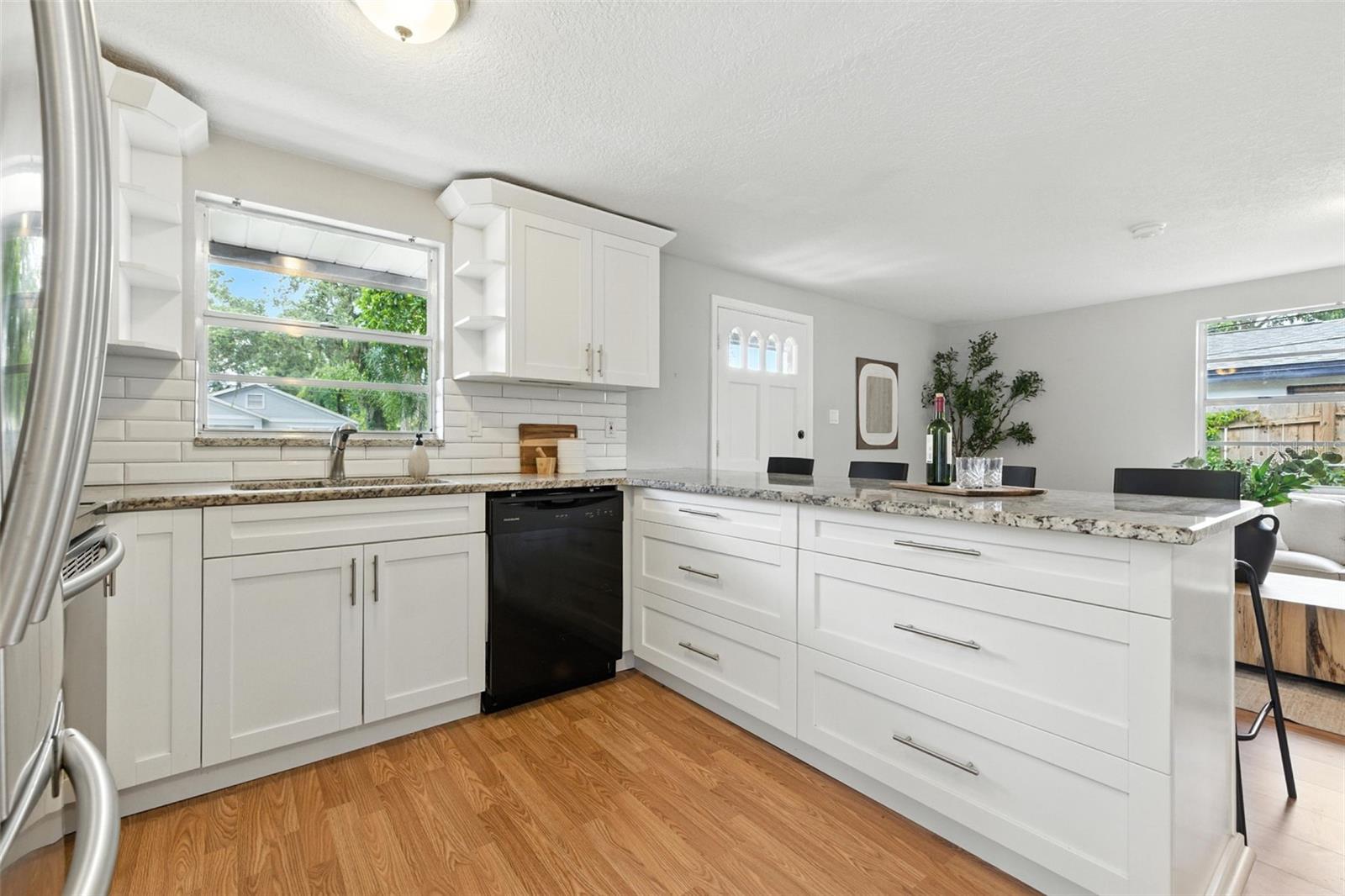 Image 14 of 29 For 1805 Knollwood Street
