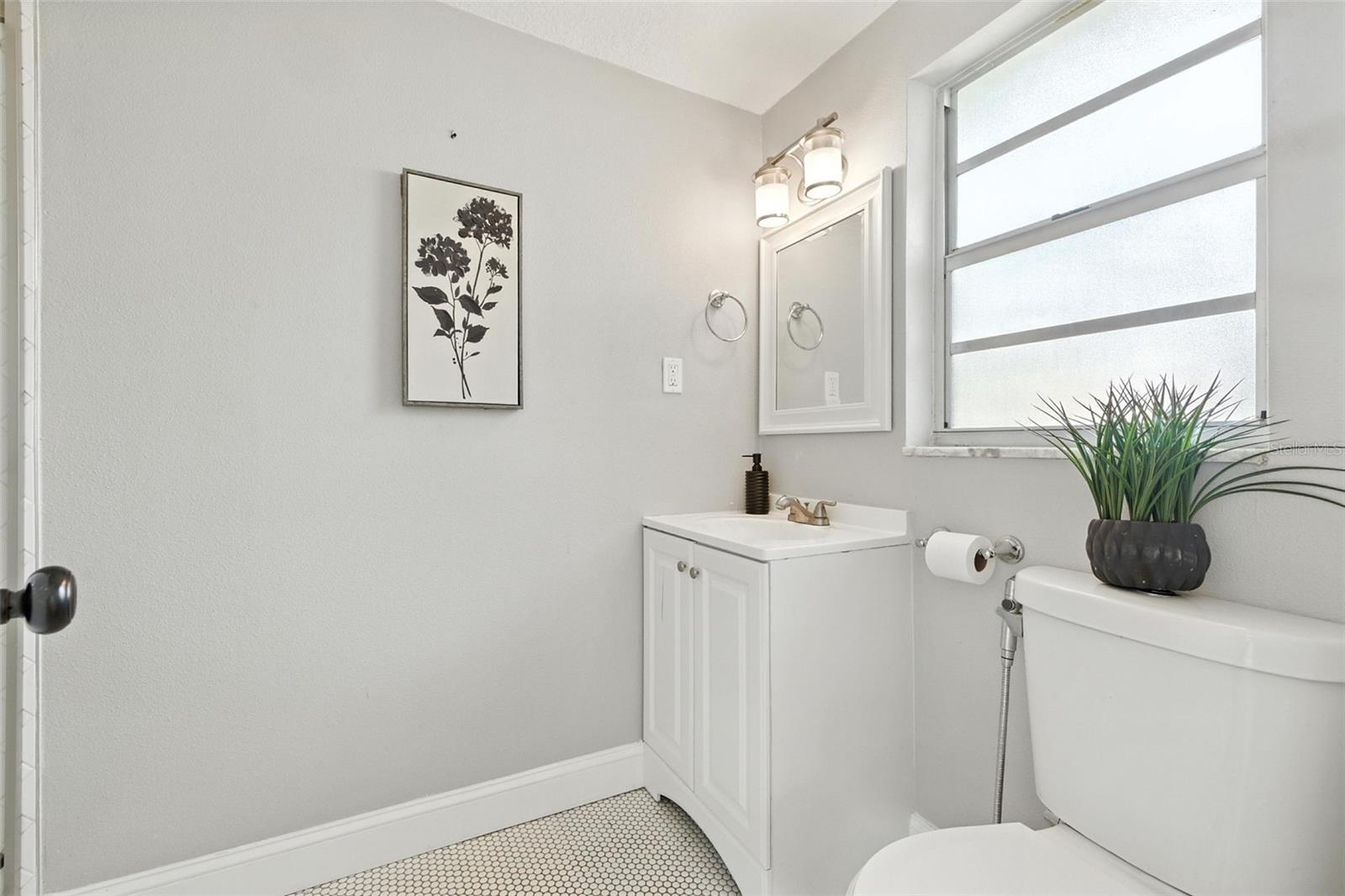 Image 24 of 29 For 1805 Knollwood Street