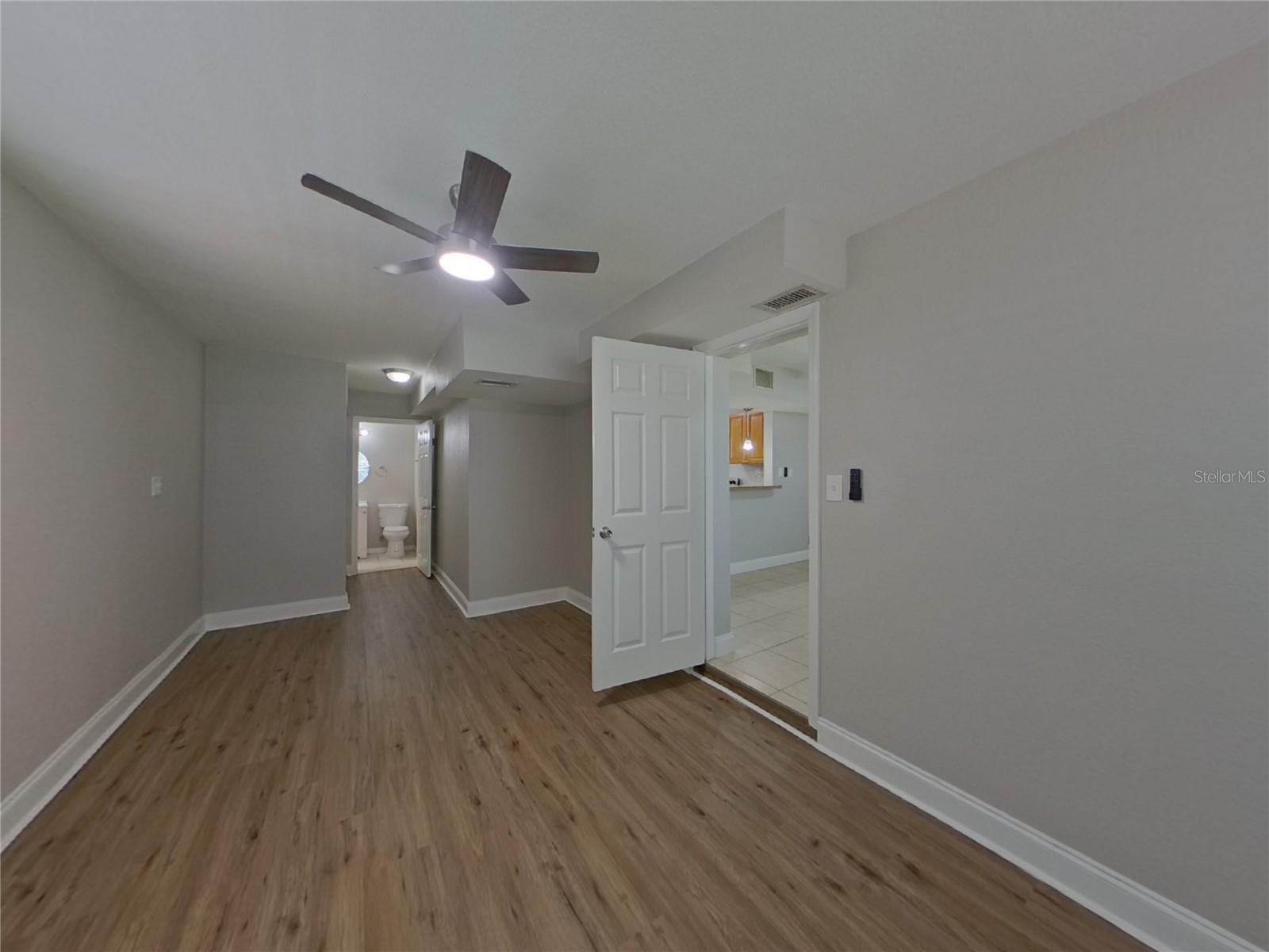 Image 7 of 15 For 5151 Flamingo Drive