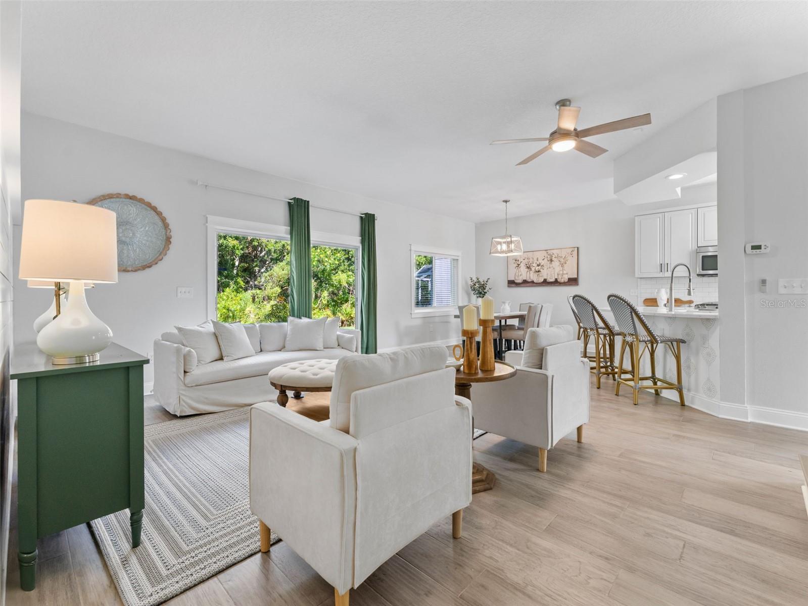 Image 16 of 68 For 18120 Sandy Pointe Drive