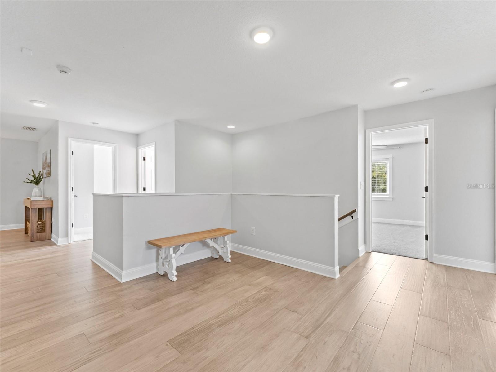 Image 26 of 68 For 18120 Sandy Pointe Drive