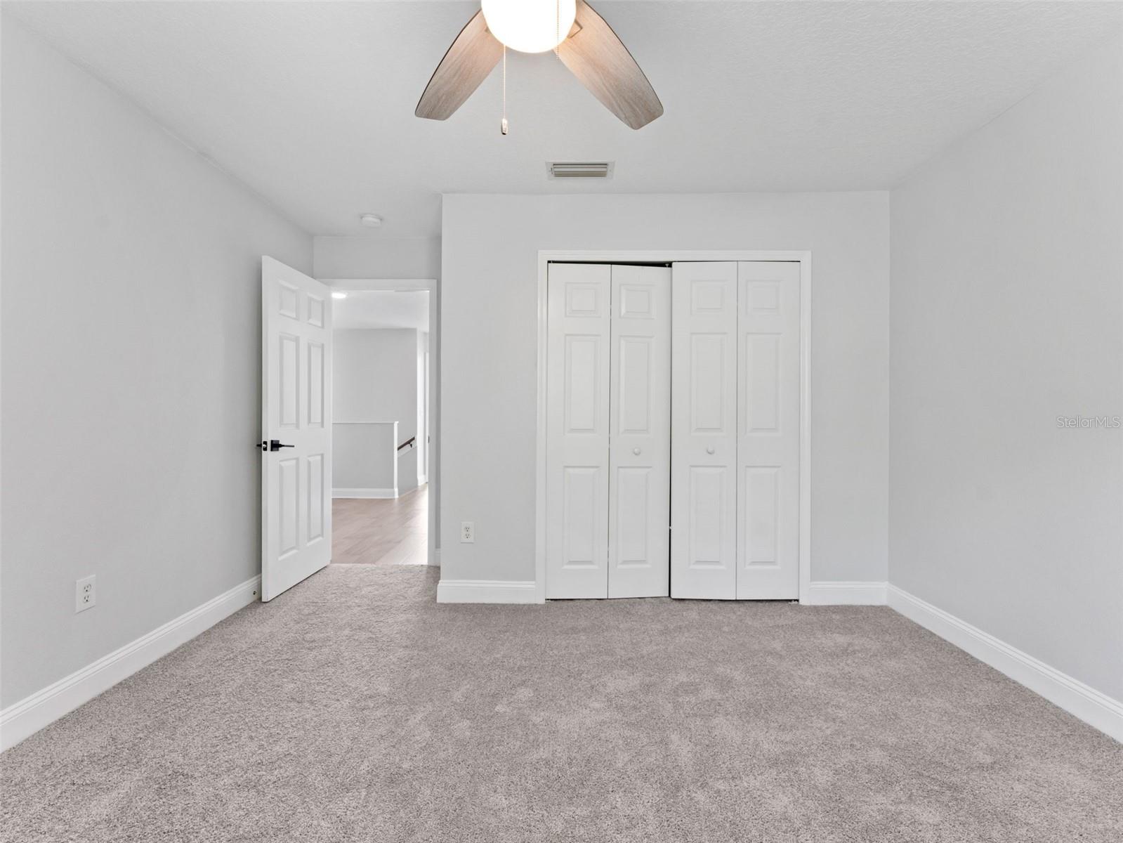 Image 38 of 68 For 18120 Sandy Pointe Drive